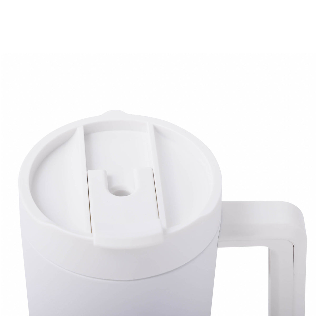 40-oz-top-tumbler-l7 CoreHome_MannaHydration_Whites_Raw-52.jpg